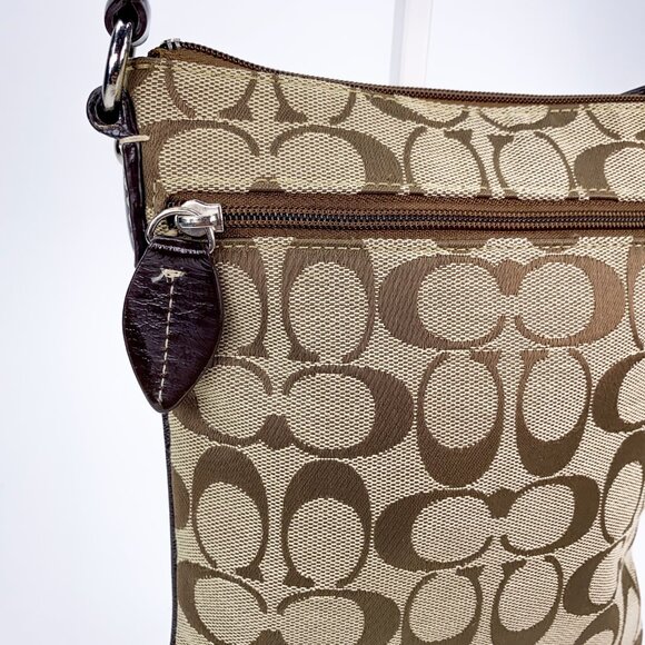 COACH Signature C Jacquard Canvas Crossbody Messenger Bag - Picture 12 of 16